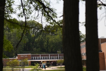 El campus de la escuela