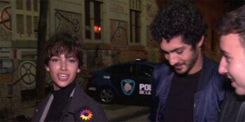 La pareja está de visita