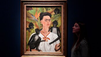 En los autorretratos de Frida se celebra el colorido y pintoresco de la tradición y cultura mexicana