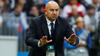 Stanislav Cherchesov tiene 54 años