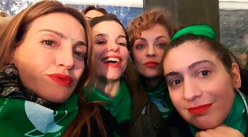 Eleonora Wexler junto a sus