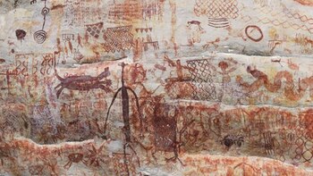 Uno de los murales de