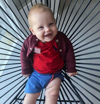 Mirko tiene 8 meses y