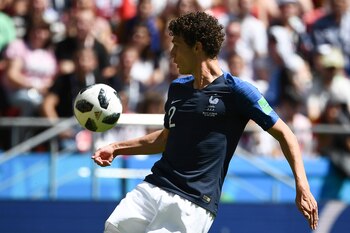 Benjamin Pavard tuvo un irregular