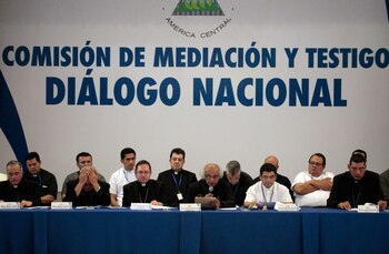 En la mesa de diálogo