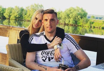 Armani, con la modelo Daniela