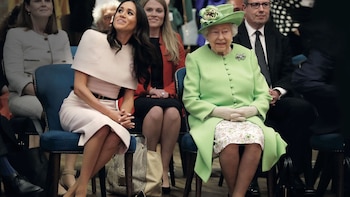 Meghan Markle y la complicidad con la reina Isabel ll(Foto AFP / POOL / PHIL NOBLE)