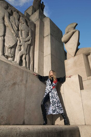 Blusa con cuello polera y