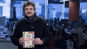 Felipe Pigna en los estudios