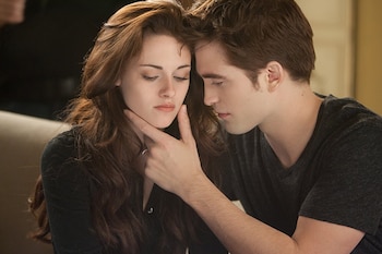Kristen Stewart y Robert Pattinson en Crepúsculo