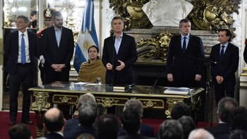 A la derecha de Marcos