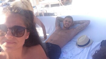 Ivana junto a su hermano