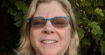 Diane Bates (Albert Chang)