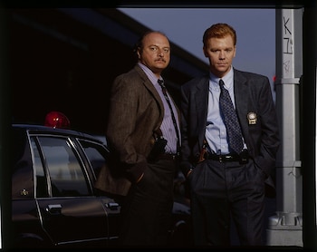 Dennis Franz es el único