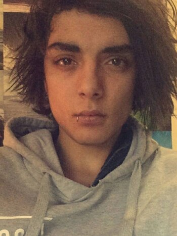 Jeffrey, de 20 años, no