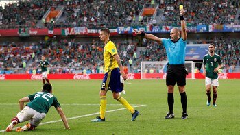 Néstor Pitana durante el encuentro