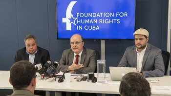 El exilio insiste en trasladar las