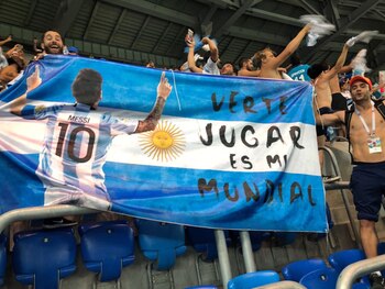 La bandera en la cancha