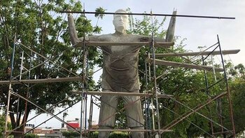 Estatua en construcción de Radamel