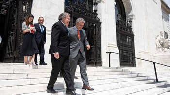 El presidente electo de Colombia junto a Luis Almagro