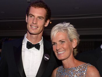 Andy Murray junto a su