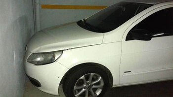 El asesino chocó el auto