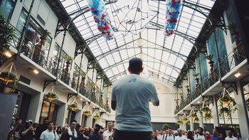 Un empleado de Mainframe durante