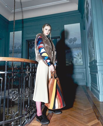 Polera ($3.100, Carmela Achaval), camisa