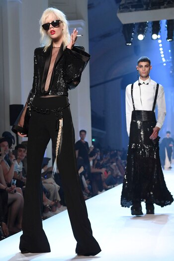 El otro eje del desfile