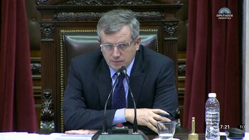 Emilio Monzó, presidiendo la Cámara