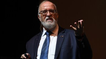 Ben Israel, docente y jefe