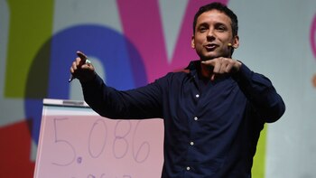 El físico y “matemago” Andrés