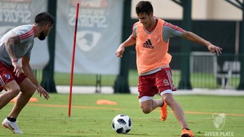 Ferreira, bajado del avión que