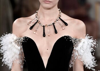 Giorgio Armani deslumbró en pasarela