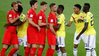 Los futbolistas de Inglaterra usan cortinas y desmarques típicos del baloncesto y el fútbol americano