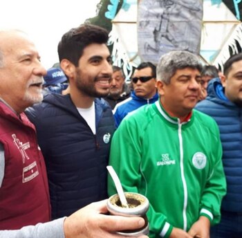 Omar Plaini junto a Facundo