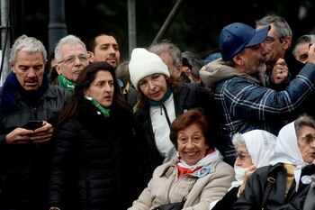 Gerardo Romano, Lola Berthet y