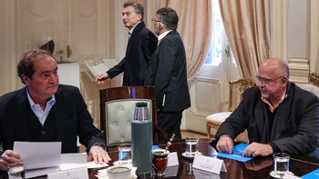 Macri sale de Gabinete hablando