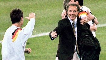Franz Beckenbauer fue el técnico