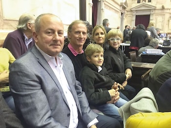 Los Lo Cane a pleno junto a Juan Carlos Marino, impulsor de la Ley Justina.