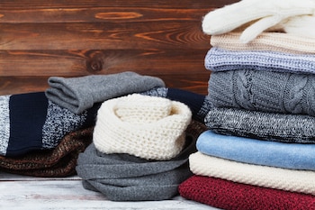 Neutros, bordó, celeste y gris,