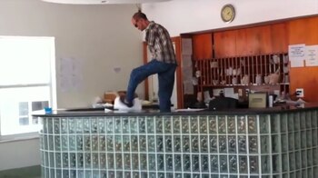 Un video de 2011 muestra