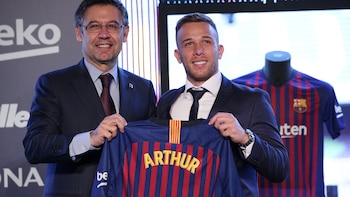 Arthur Melo posa con el