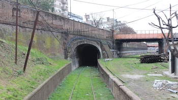 Uno de los ingresos al