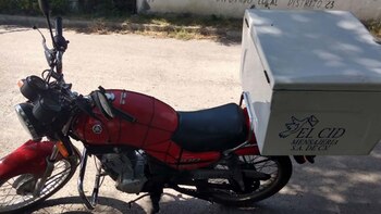 La motocicleta en que viajaba