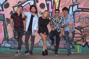 La banda Modo Avión, liderada