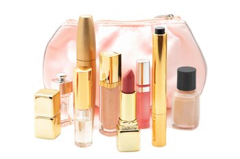 El neceser, un bolso pequeño para guardar los esenciales para el día a día incluyendo medicamentos (Getty Images)