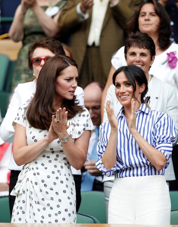 Charlas en entretiempo.