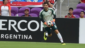 Lux atajó en la primera