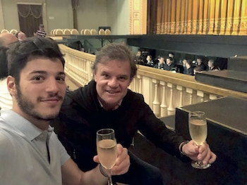 En San Petersburgo, además de ver futbol, asistieron al teatro para ver El lago de los cisnes, interpretado por el Royal Russian Ballet.